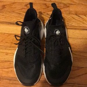 Nike huarache sneakers